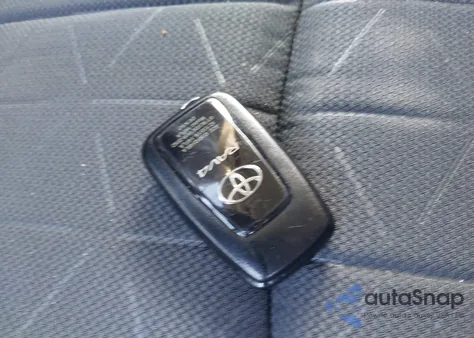 2024 Toyota Rav4 Xle из США, поврежденный, VIN 2T3W1RFV2RW337129